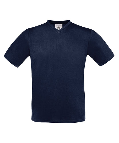 Tryck din logga på T-shirts från B&C Collection - Anpassa B&C Exact V-Neck - Herr i färgen Marinblå för företag, föreningar och privatpersoner