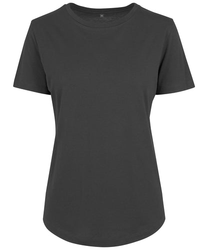 Tryck din logga på T-shirts från Build Your Brand - Anpassa Fitted Tee - Dam i färgen Svart för företag, föreningar och privatpersoner