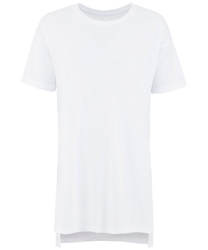 Tryck din logga på T-shirts från Comfy Co - Anpassa Gals överdimensionerad lounge T i färgen Vit för företag, föreningar och privatpersoner