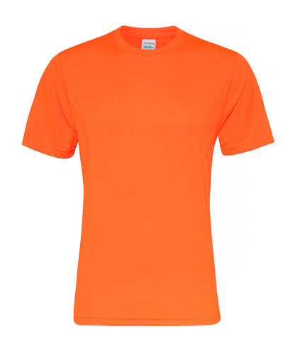 Tryck din logga på T-shirts från AWDis Just Cool - Anpassa Cool and Soft T-Shirt i färgen Neon orange för företag, föreningar och privatpersoner