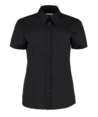 Tryck din logga på Blusar från Kustom Kit - Anpassa Kortärmad personalblus för damer i färgen Svart för företag, föreningar och privatpersoner