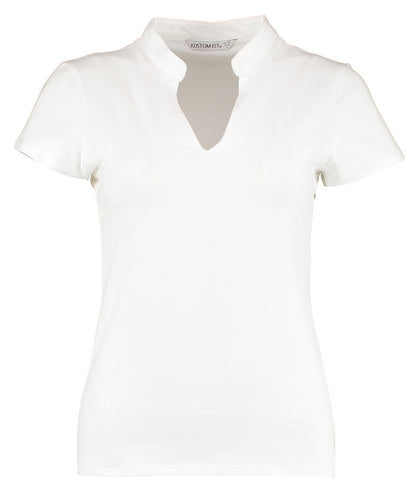 Tryck din logga på T-shirts från Kustom Kit - Anpassa Women's Short-Sleeve Corporate V-Neck Collar Top i färgen Vit för företag, föreningar och privatpersoner