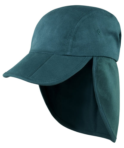 Tryck din logga på Kepsar från Result Headwear - Anpassa Uppfällbar legionärsmössa i färgen Djup grön One Size för företag, föreningar och privatpersoner