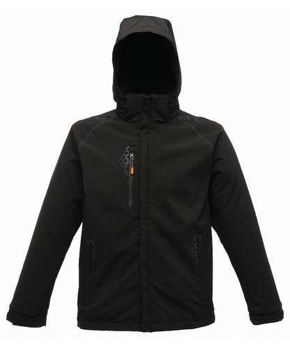 Tryck din logga på Softshelljackor från Regatta Professional - Anpassa Repeller softshell i färgen Svart för företag, föreningar och privatpersoner
