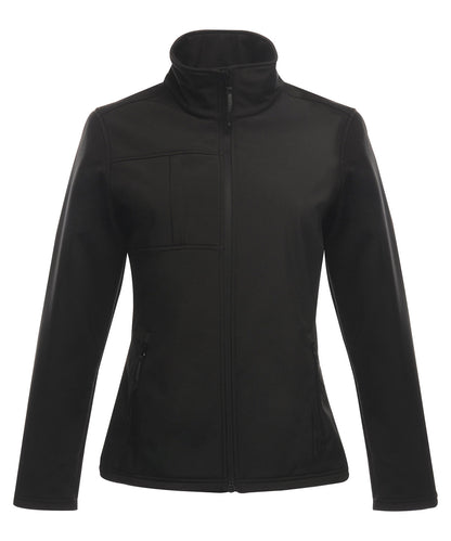 Tryck din logga på Softshelljackor från Regatta Professional - Anpassa Dam Octagon II tryckbar softshell med 3-lagers membran i färgen Svart för företag, föreningar och privatpersoner