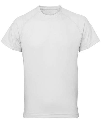 Tryck din logga på T-shirts från TriDri - Anpassa Teknisk t-shirt med TriDri-paneler i färgen Vit för företag, föreningar och privatpersoner