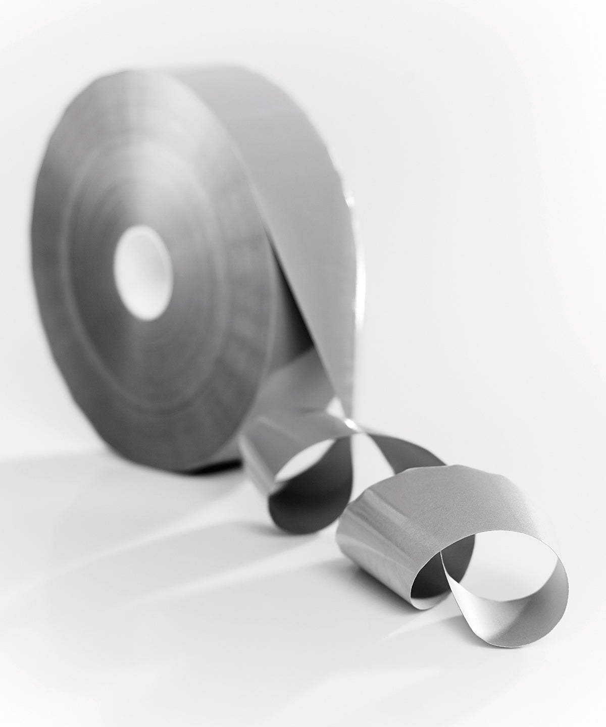 Tryck din logga på Reflective Tape från Yoko - Anpassa Värmeapplicerad reflekterande tejp i färgen Silver One Size för företag, föreningar och privatpersoner