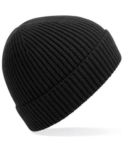 Tryck din logga på Mössor från Beechfield - Anpassa Mössa i ribbstickad Engineered knit i färgen Svart One Size för företag, föreningar och privatpersoner