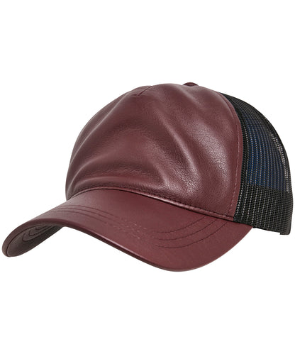 Tryck din logga på Kepsar från Flexfit by Yupoong - Anpassa Trucker i läder i färgen Mörkröd One Size för företag, föreningar och privatpersoner