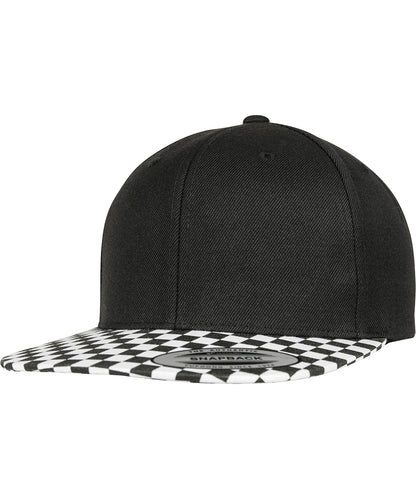 Tryck din logga på Kepsar från Flexfit by Yupoong - Anpassa Checkerboard snapback i färgen Svart One Size för företag, föreningar och privatpersoner
