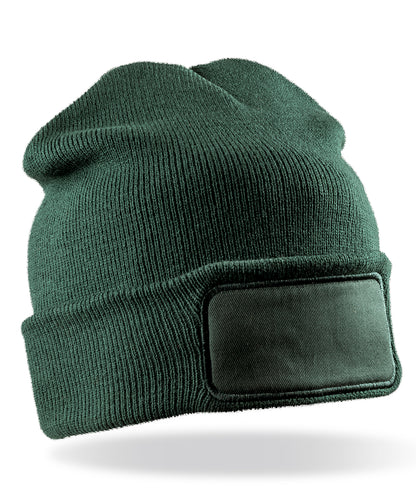 Tryck din logga på Mössor från Result Winter Essentials - Anpassa Mössa med dubbelstickade skrivare i färgen Djup grön One Size för företag, föreningar och privatpersoner