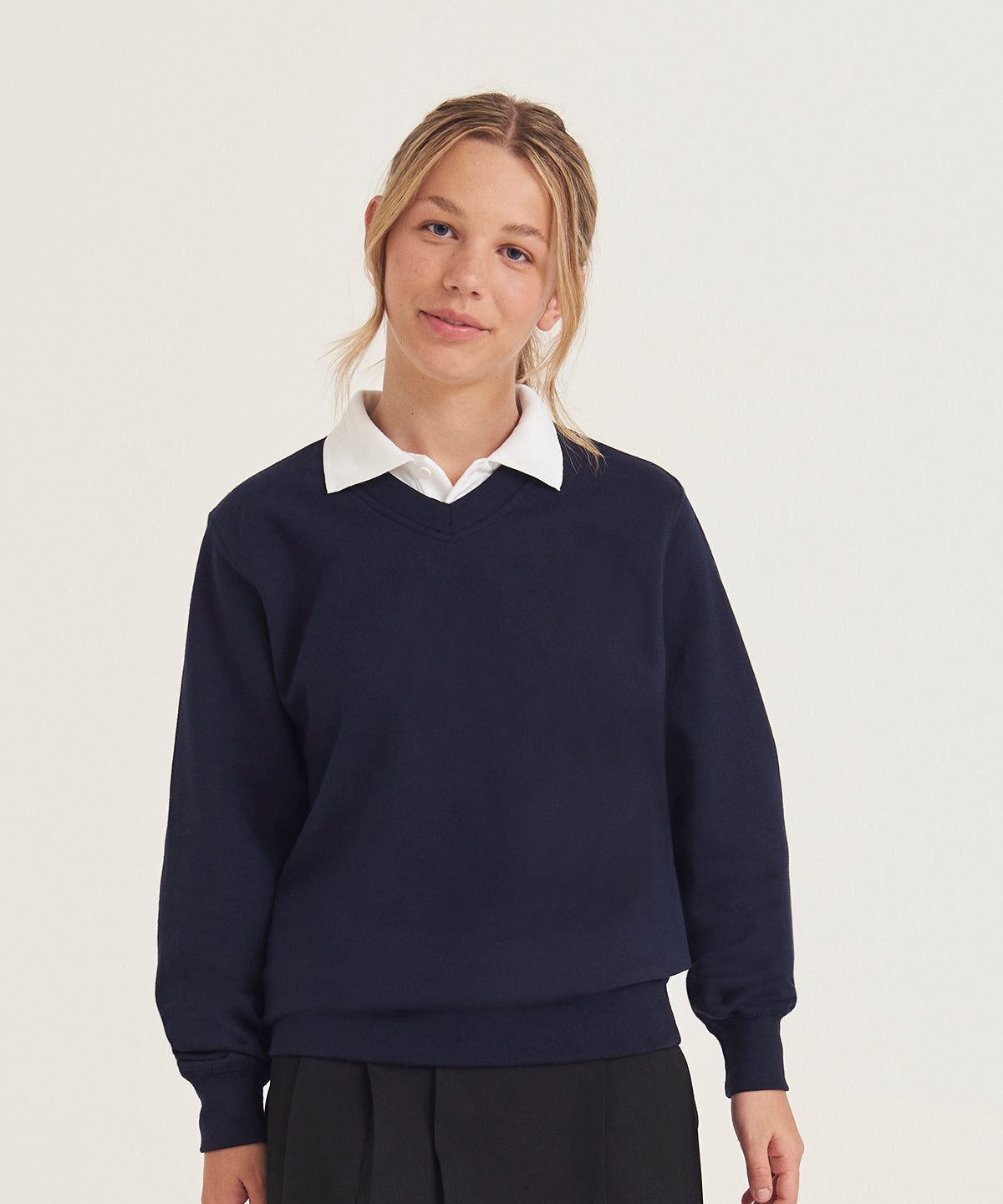 Tryck din logga på Sweatshirts från AWDis Academy - Anpassa Awdis Academy - Senior Akademi V-Ringad Tröja i färgen för företag, föreningar och privatpersoner