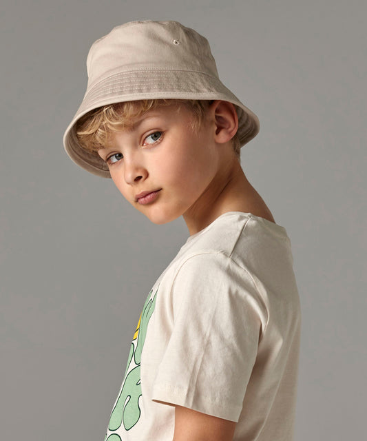 Tryck din logga på Hattar från Beechfield - Anpassa Junior bucket hat i ekologisk bomull i färgen för företag, föreningar och privatpersoner