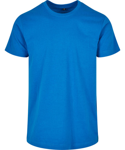 Tryck din logga på T-shirts från Build Your Brand Basic - Anpassa Basic Crew Neck T-Shirt - Herr i färgen Mellanblå för företag, föreningar och privatpersoner