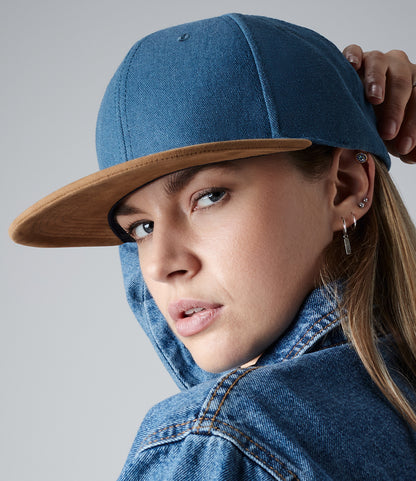 Tryck din logga på från Impala Print Shop - Anpassa BEECHFIELD Beechfield Suede Peak Snapback Cap B668 i färgen för företag, föreningar och privatpersoner
