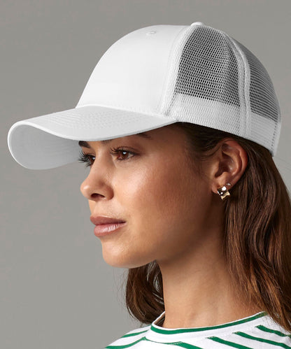 Tryck din logga på Kepsar från Beechfield - Anpassa Återvunnen urbanwear 6-panel snapback trucker i färgen för företag, föreningar och privatpersoner
