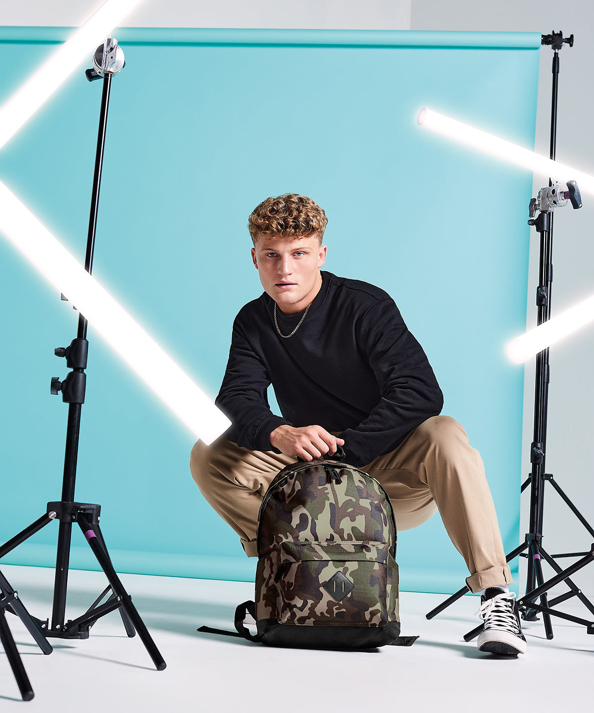 Tryck din logga på Väskor från Bagbase - Anpassa Camo ryggsäck i färgen för företag, föreningar och privatpersoner