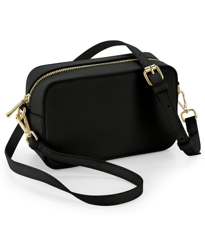 Tryck din logga på Väskor från Bagbase - Anpassa Boutique strukturerad cross body-väska i färgen Svart One Size för företag, föreningar och privatpersoner