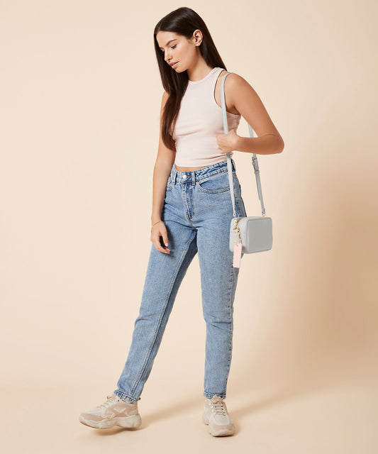 Tryck din logga på Väskor från Bagbase - Anpassa Boutique strukturerad cross body-väska i färgen för företag, föreningar och privatpersoner