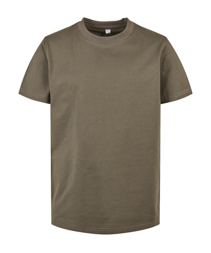 Tryck din logga på T-shirts från Build Your Brand - Anpassa BasicTee 2.0 - Barn i färgen Oliv för företag, föreningar och privatpersoner