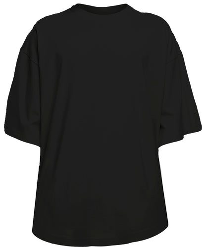 Tryck din logga på T-shirts från Build Your Brand - Anpassa Huge Oversized Tee - Unisex i färgen Svart för företag, föreningar och privatpersoner