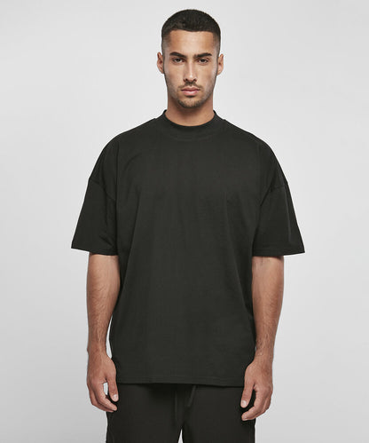 Tryck din logga på från Impala Print Shop - Anpassa BUILD YOUR BRAND Oversized mock neck tee BY230 i färgen för företag, föreningar och privatpersoner