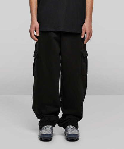 Tryck din logga på Mjukisbyxor från Build Your Brand - Anpassa 90-tals cargo-sweatpants i färgen för företag, föreningar och privatpersoner