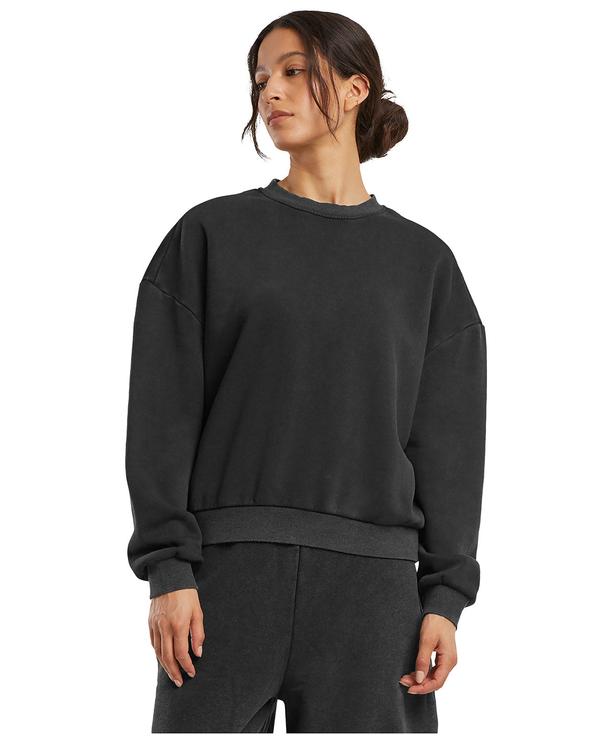 Tryck din logga på Sweatshirts från Build Your Brand - Anpassa Build Your Brand - Dam Vintage Heavy Crewneck i färgen för företag, föreningar och privatpersoner