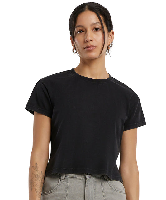 Tryck din logga på T-shirts från Build Your Brand - Anpassa Vintage Cropped Tee - Dam i färgen för företag, föreningar och privatpersoner