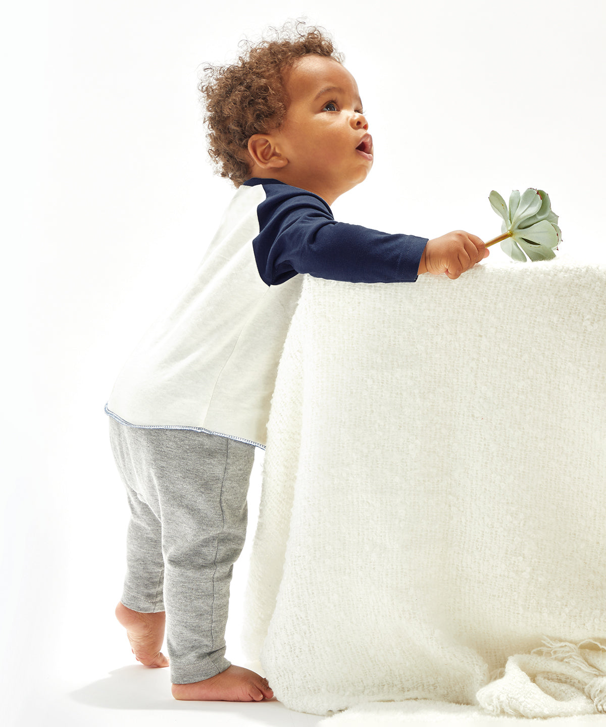 Tryck din logga på T-shirts från Babybugz - Anpassa Baby baseball T i färgen för företag, föreningar och privatpersoner