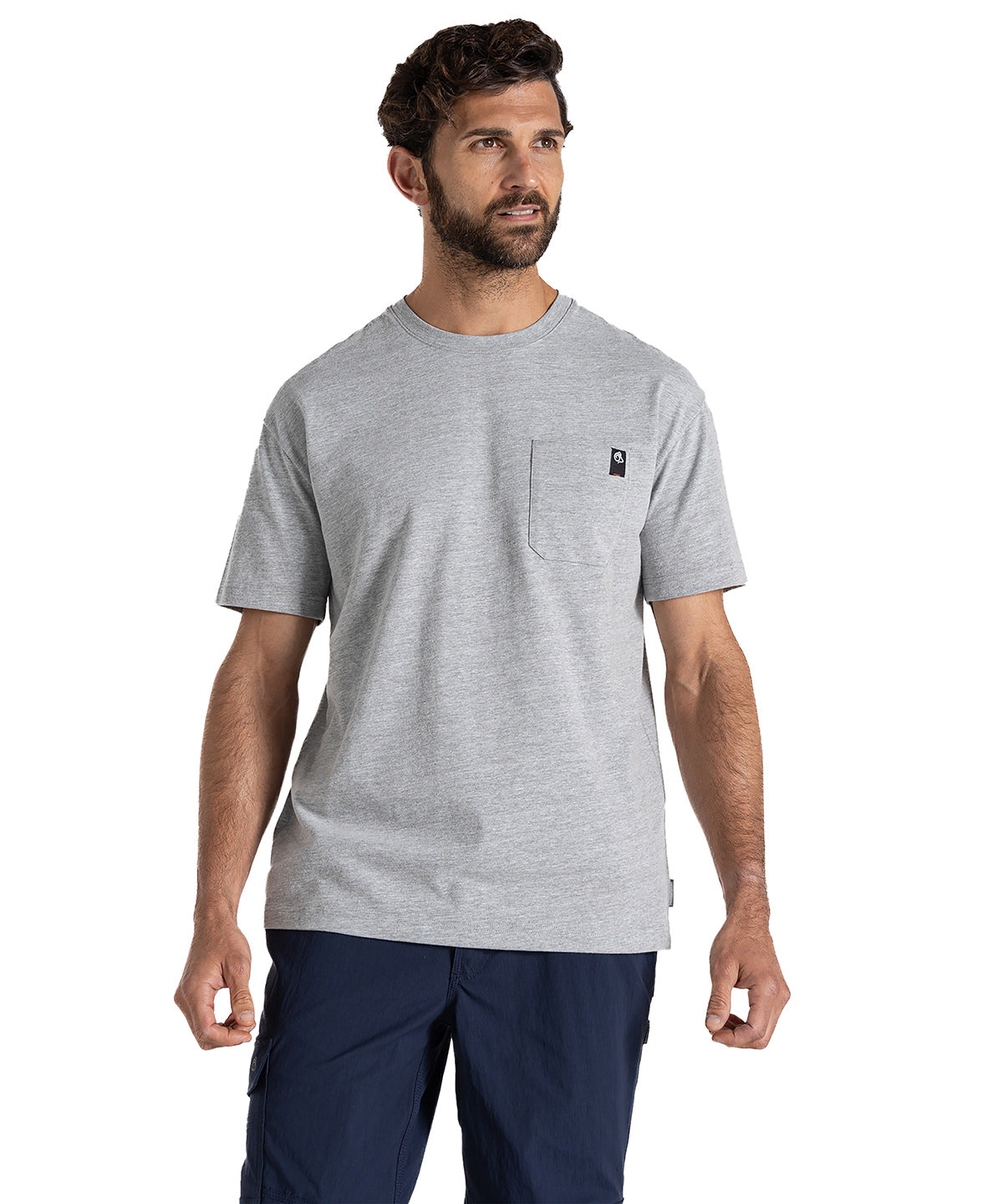 Tryck din logga på T-shirts från Craghoppers - Anpassa Wakefield Work T-Shirt with Pockets i färgen för företag, föreningar och privatpersoner