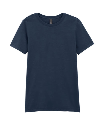 Tryck din logga på T-shirts från Gildan - Anpassa Softstyle CVC T-Shirt - Dam i färgen Marinblå för företag, föreningar och privatpersoner