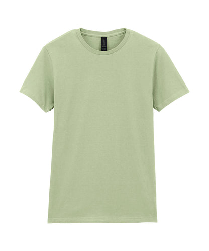 Tryck din logga på T-shirts från Gildan - Anpassa Softstyle Ringspun T-Shirt - Dam i färgen Ljusgrön för företag, föreningar och privatpersoner