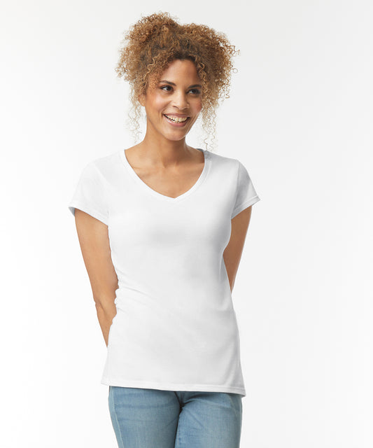 Tryck din logga på T-shirts från Gildan - Anpassa Softstyle V-Neck T-Shirt - Dam i färgen för företag, föreningar och privatpersoner
