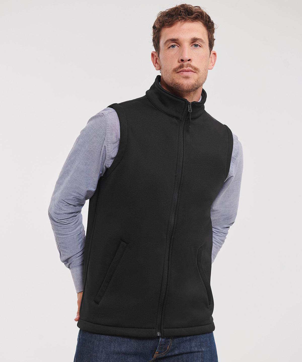 Tryck din logga på Termovästar från Russell Europe - Anpassa Smart softshell väst i färgen för företag, föreningar och privatpersoner