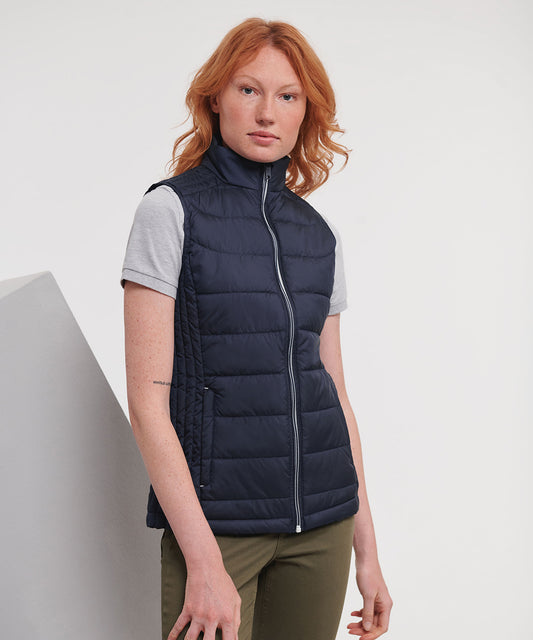 Tryck din logga på Termovästar från Russell Europe - Anpassa Nano bodywarmer för damer i färgen för företag, föreningar och privatpersoner