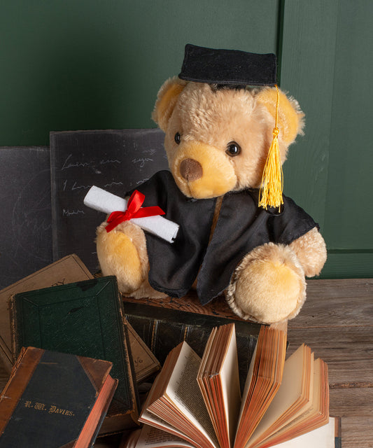 Tryck din logga på Mjukdjur från Mumbles - Anpassa Graduationsbjörn i färgen för företag, föreningar och privatpersoner