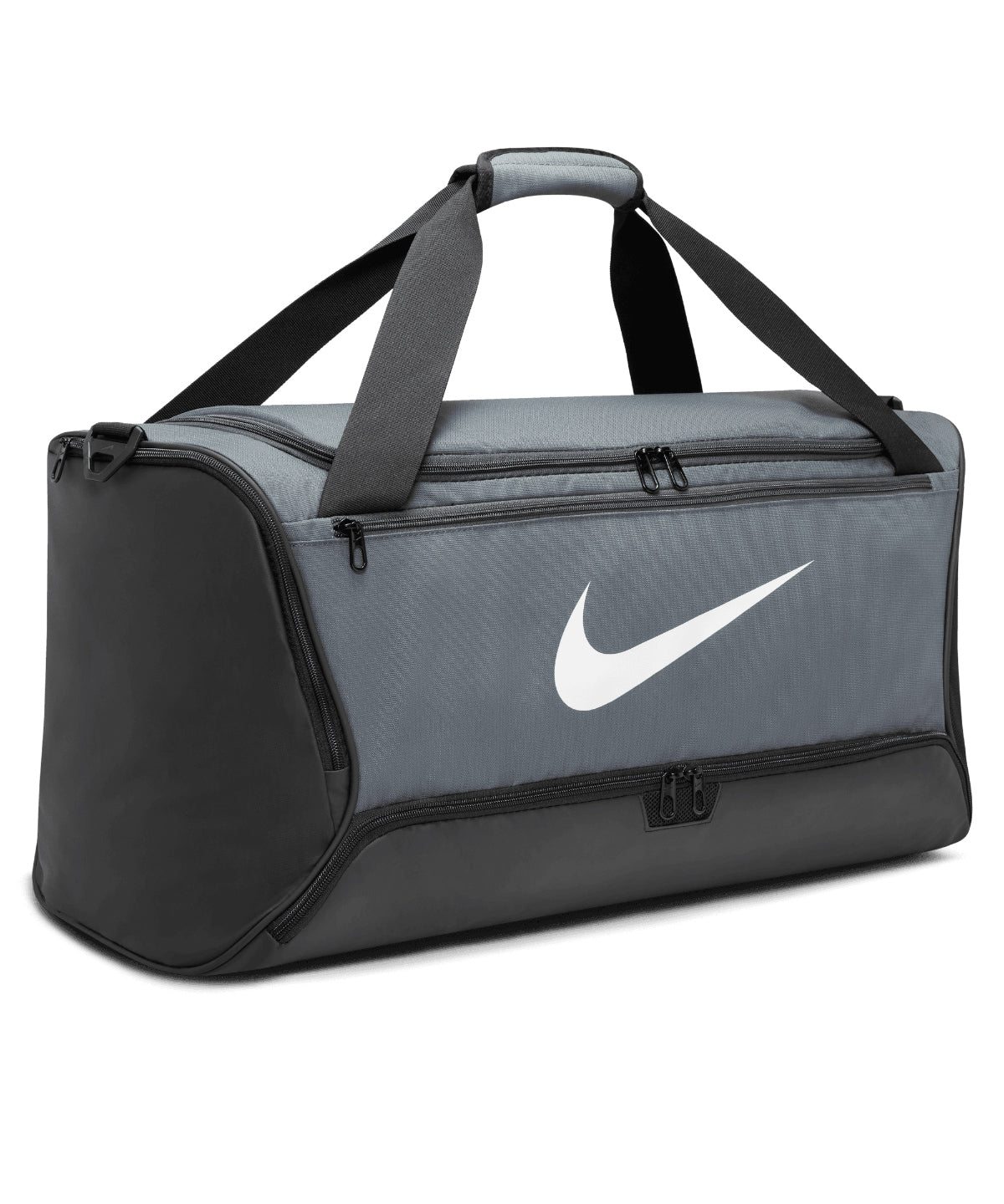 Tryck din logga på Väskor från Nike - Anpassa Nike Brasilia 9.5 träningsväska medium i färgen Mellangrå One Size för företag, föreningar och privatpersoner