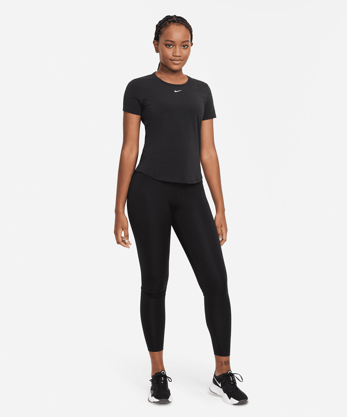 Tryck din logga på T-shirts från Nike - Anpassa Dam Nike One Luxe Dri-FIT kortärmad topp med standardpassform i färgen för företag, föreningar och privatpersoner
