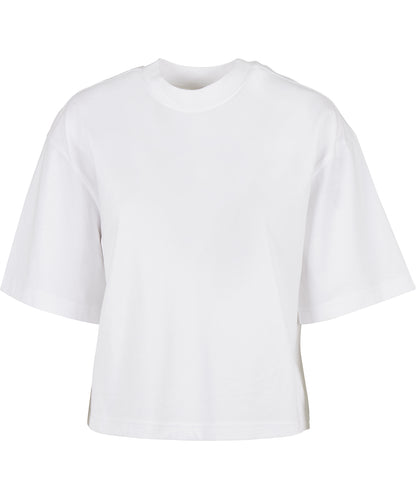 Tryck din logga på T-shirts från New Morning Studios - Anpassa Oversized T-shirt - Dam i färgen Vit för företag, föreningar och privatpersoner