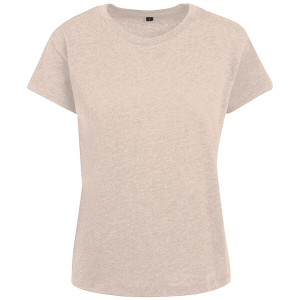 Tryck din logga på från Impala Print Shop - Anpassa BUILD YOUR BRAND Women's box tee BY052 i färgen Soft Pink för företag, föreningar och privatpersoner