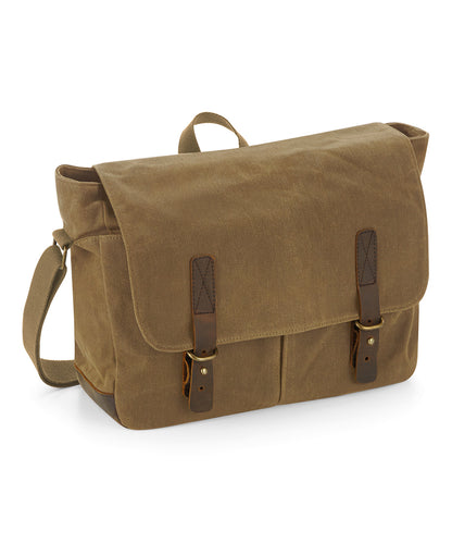 Tryck din logga på Väskor från Quadra - Anpassa Heritage budbärare i vaxad canvas i färgen Mellanbrun One Size för företag, föreningar och privatpersoner