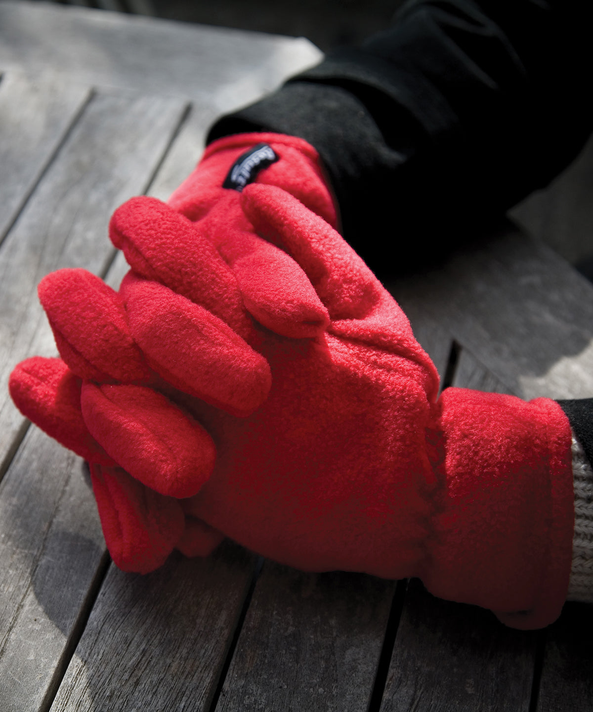 Tryck din logga på Handskar från Result Winter Essentials - Anpassa Polartherm handskar i färgen för företag, föreningar och privatpersoner