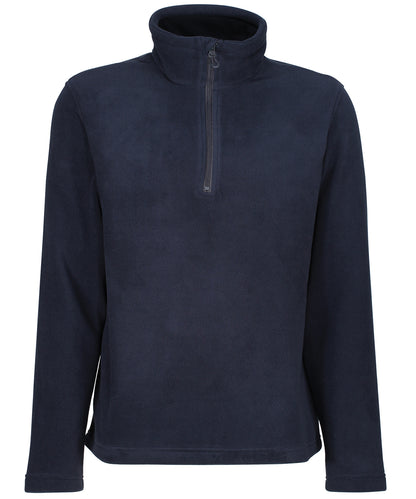 Tryck din logga på Fleece från Regatta Honestly Made - Anpassa Ärligt tillverkad återvunnen fleece med halv dragkedja i färgen Marinblå för företag, föreningar och privatpersoner