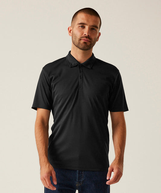 Tryck din logga på Piké från Regatta Honestly Made - Anpassa Honestly Made Recycled Polo i färgen för företag, föreningar och privatpersoner