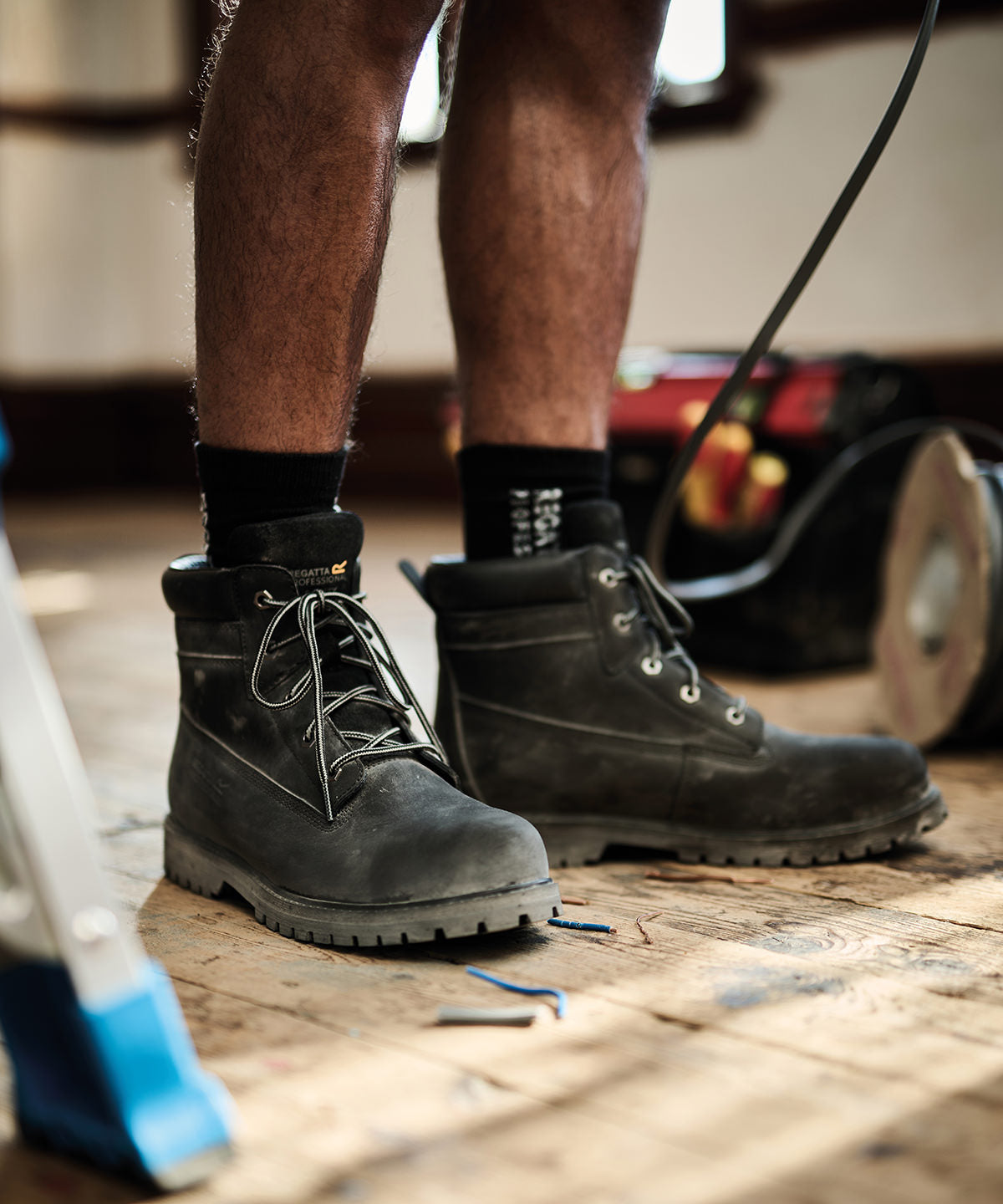 Tryck din logga på Stövlar från Regatta Safety Footwear - Anpassa Expert S1P skyddsstövlar för honung i färgen för företag, föreningar och privatpersoner