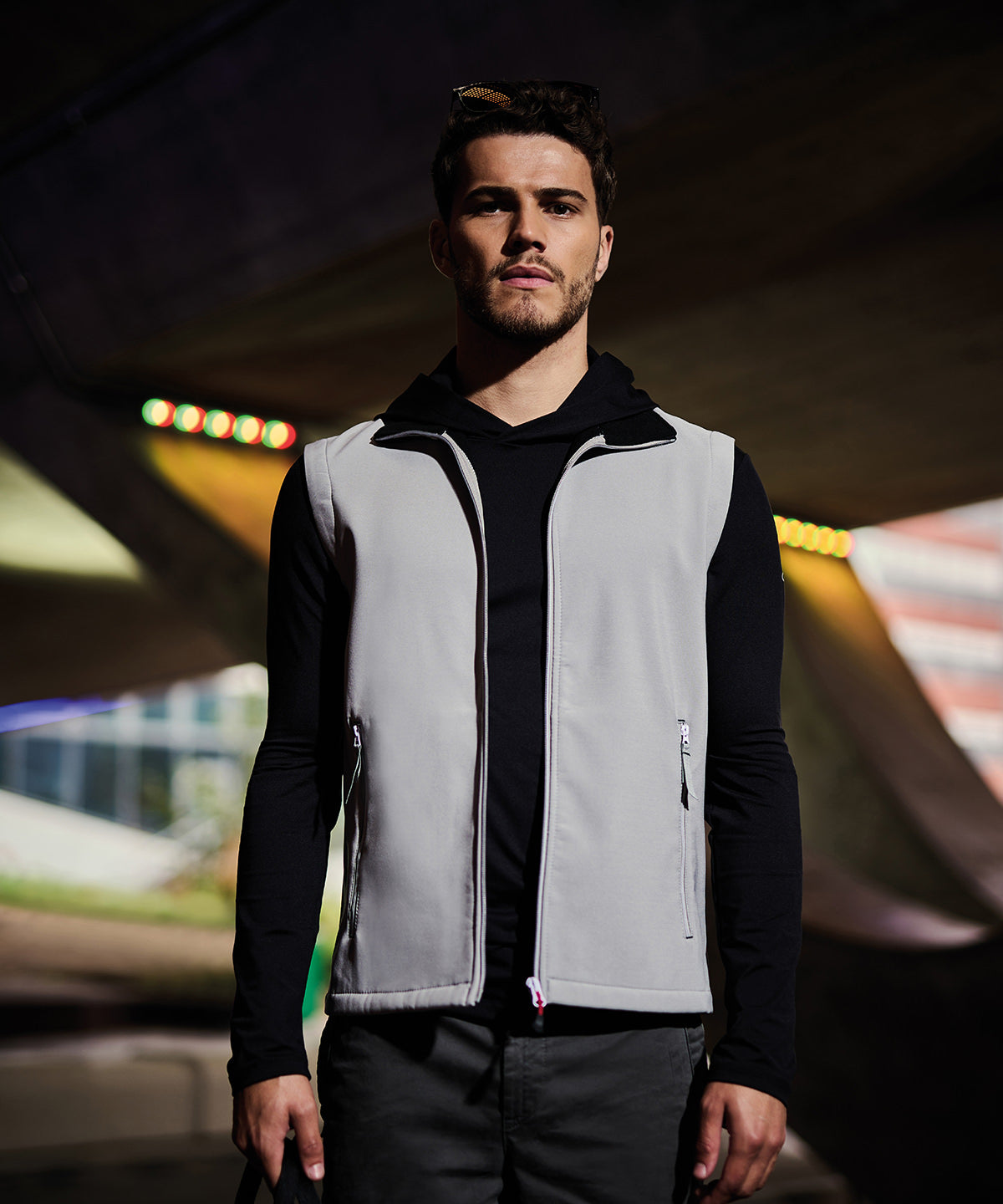 Tryck din logga på Termovästar från Regatta Professional - Anpassa Ascender 2-lagers softshell-värmare för hela kroppen i färgen för företag, föreningar och privatpersoner