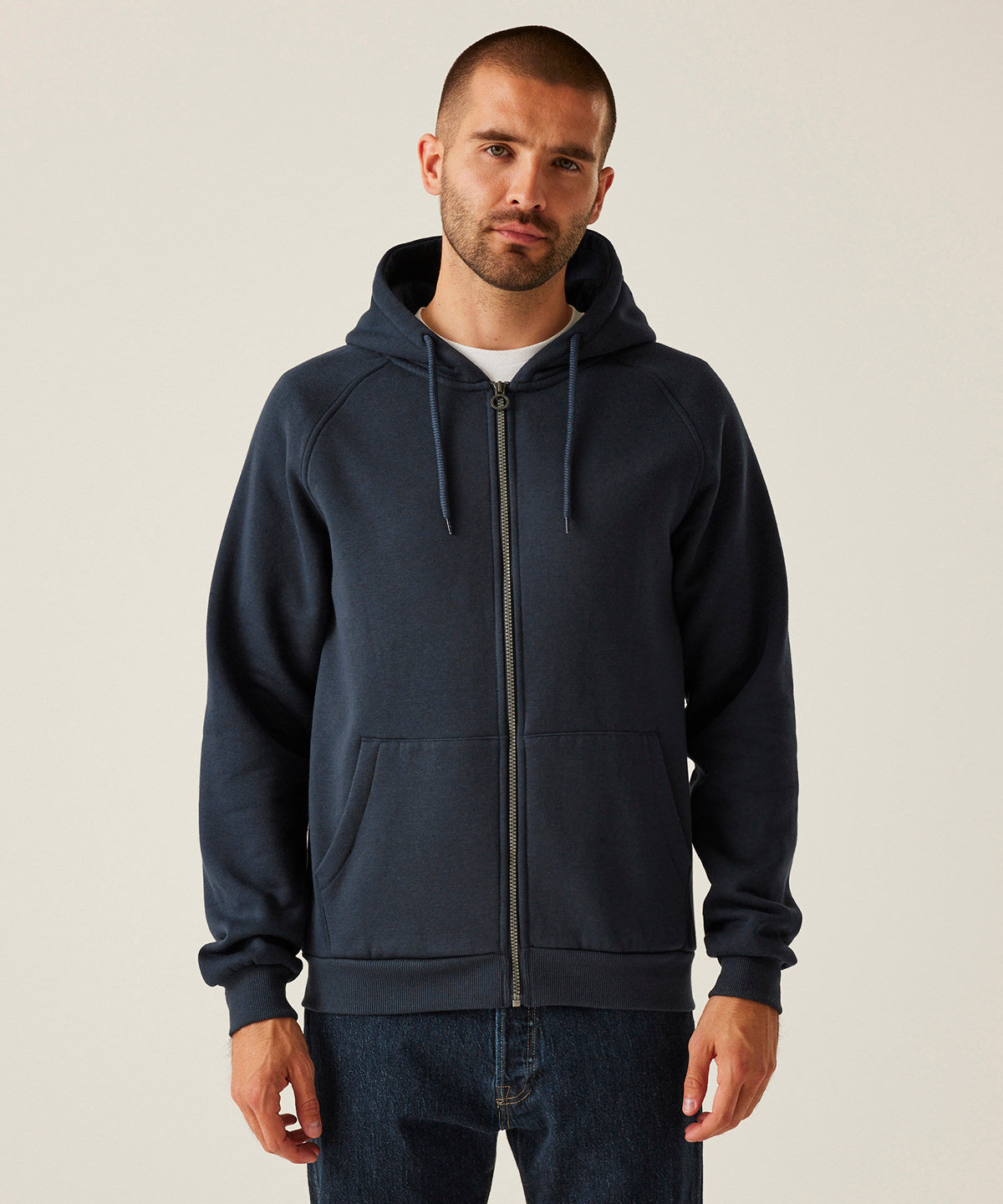 Tryck din logga på Hoodies från Regatta Professional - Anpassa Pro huvtröja med dragkedja i färgen för företag, föreningar och privatpersoner