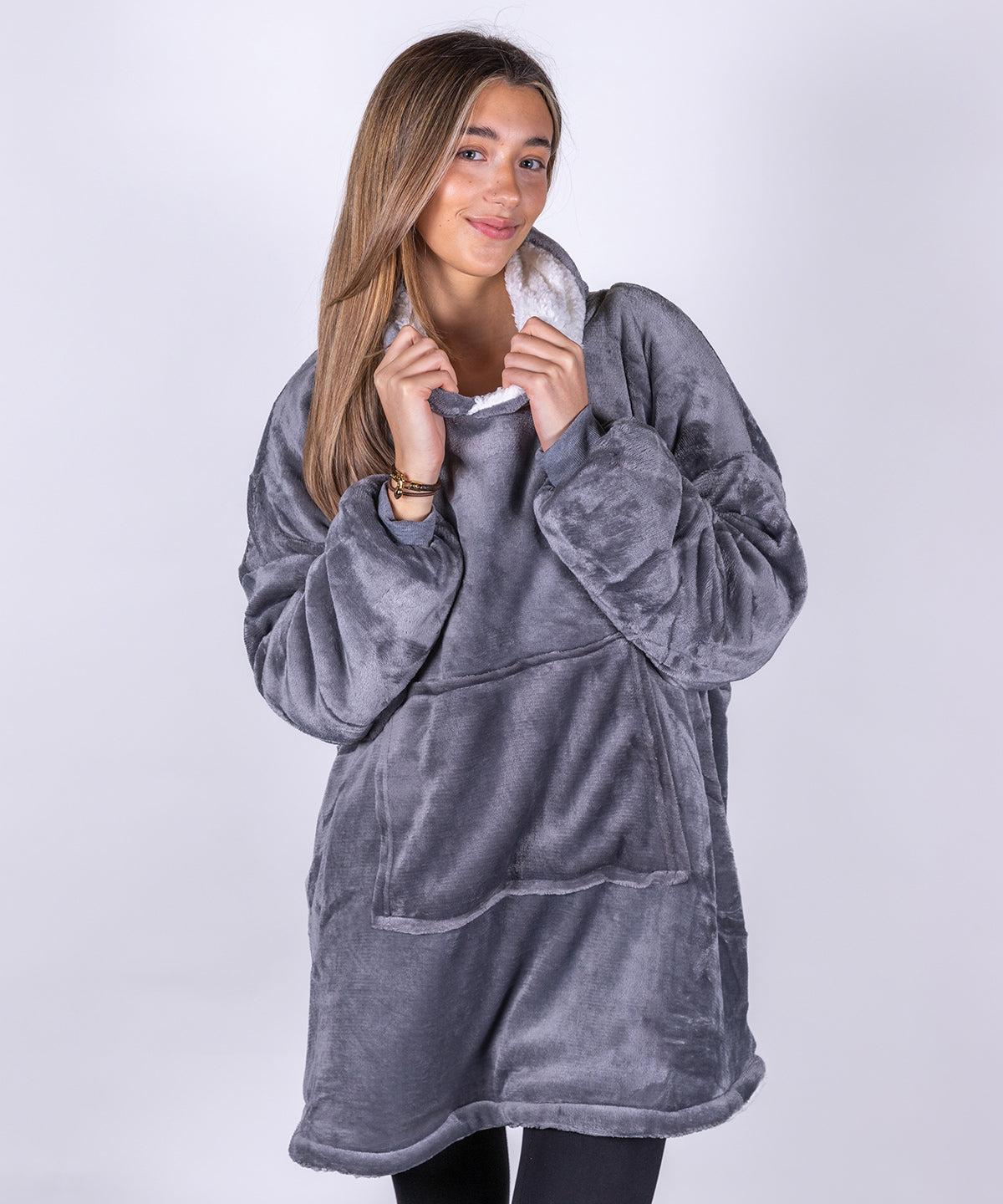 Tryck din logga på Hoodies från Ribbon - Anpassa The Ribbon överdimensionerad mysig vändbar sherpahuvtröja i färgen för företag, föreningar och privatpersoner