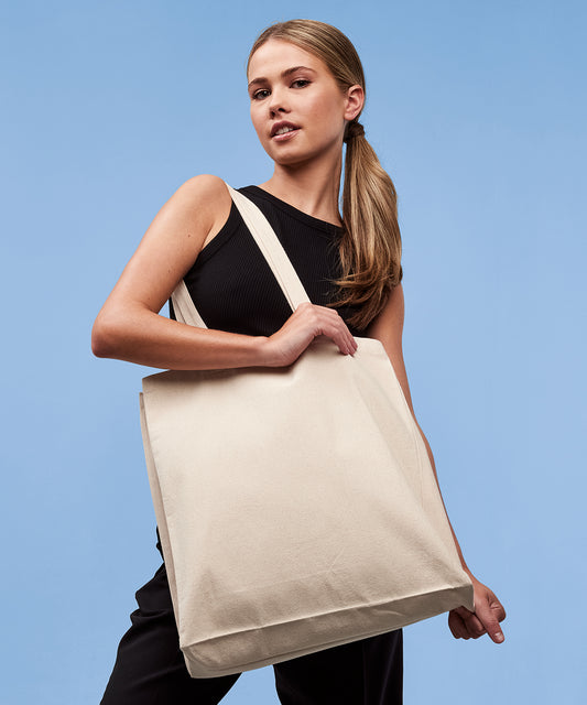 Tryck din logga på Väskor från Nutshell - Anpassa Spacious Premium Recycled Canvas Shopper i färgen för företag, föreningar och privatpersoner
